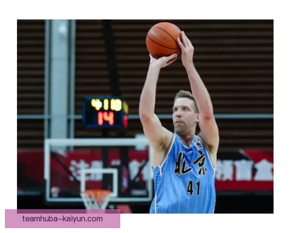 纽约宇宙队以2比0战胜韦恩堡队 全取三分巩固排名优势